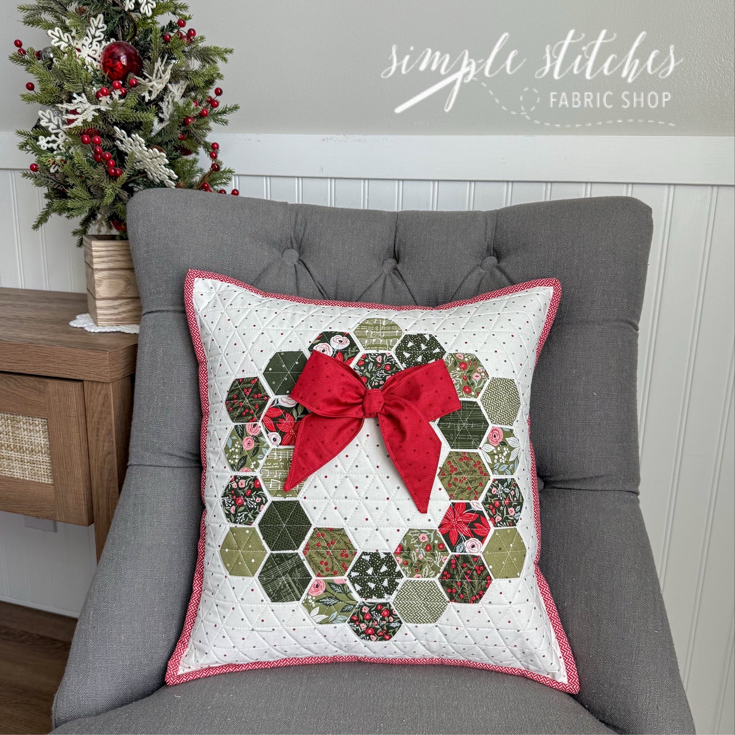 A Hexie Christmas Pillow Pattern