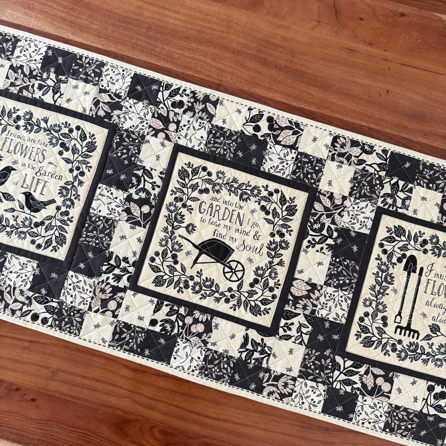 Bloom & Grow Runner Pattern