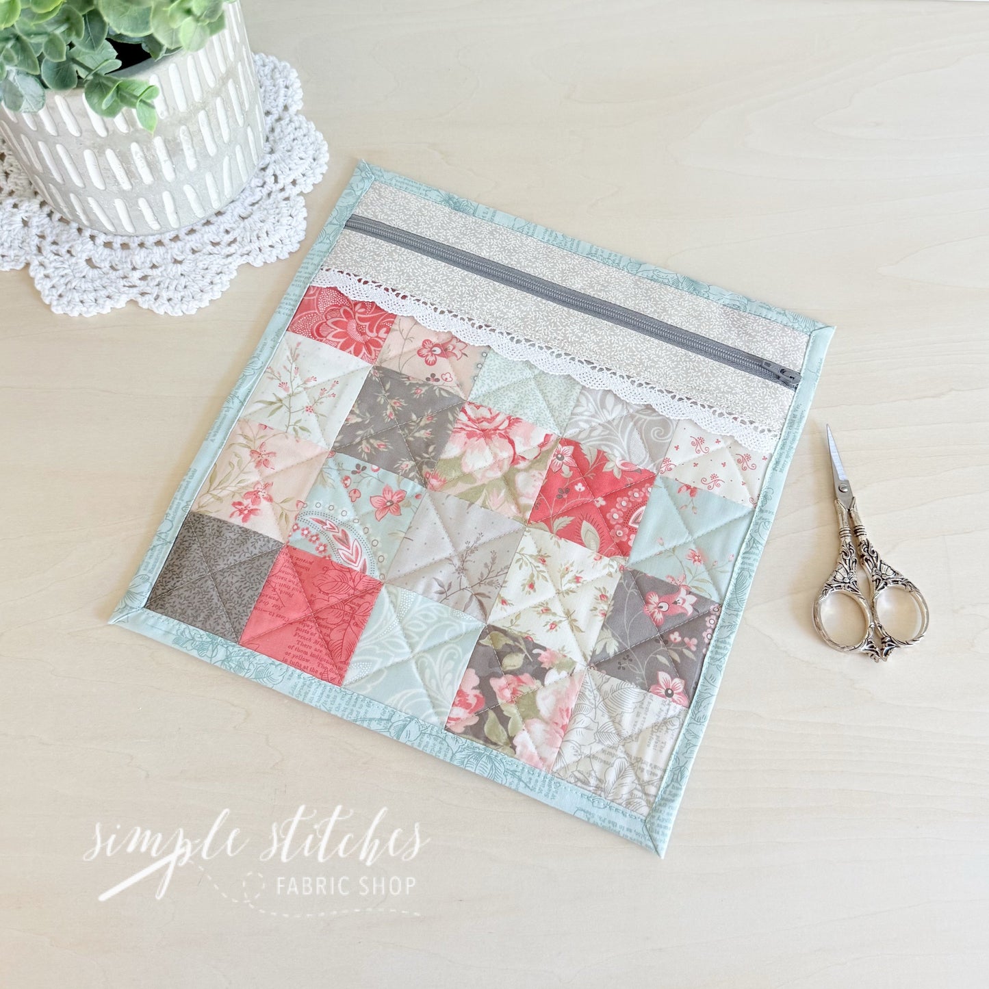 Clearly Charming Pouch Pattern