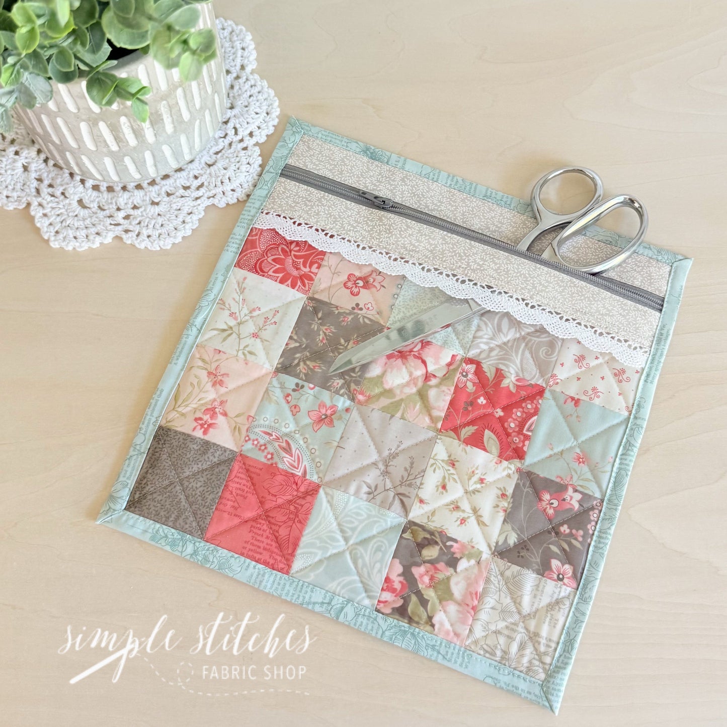Clearly Charming Pouch Pattern