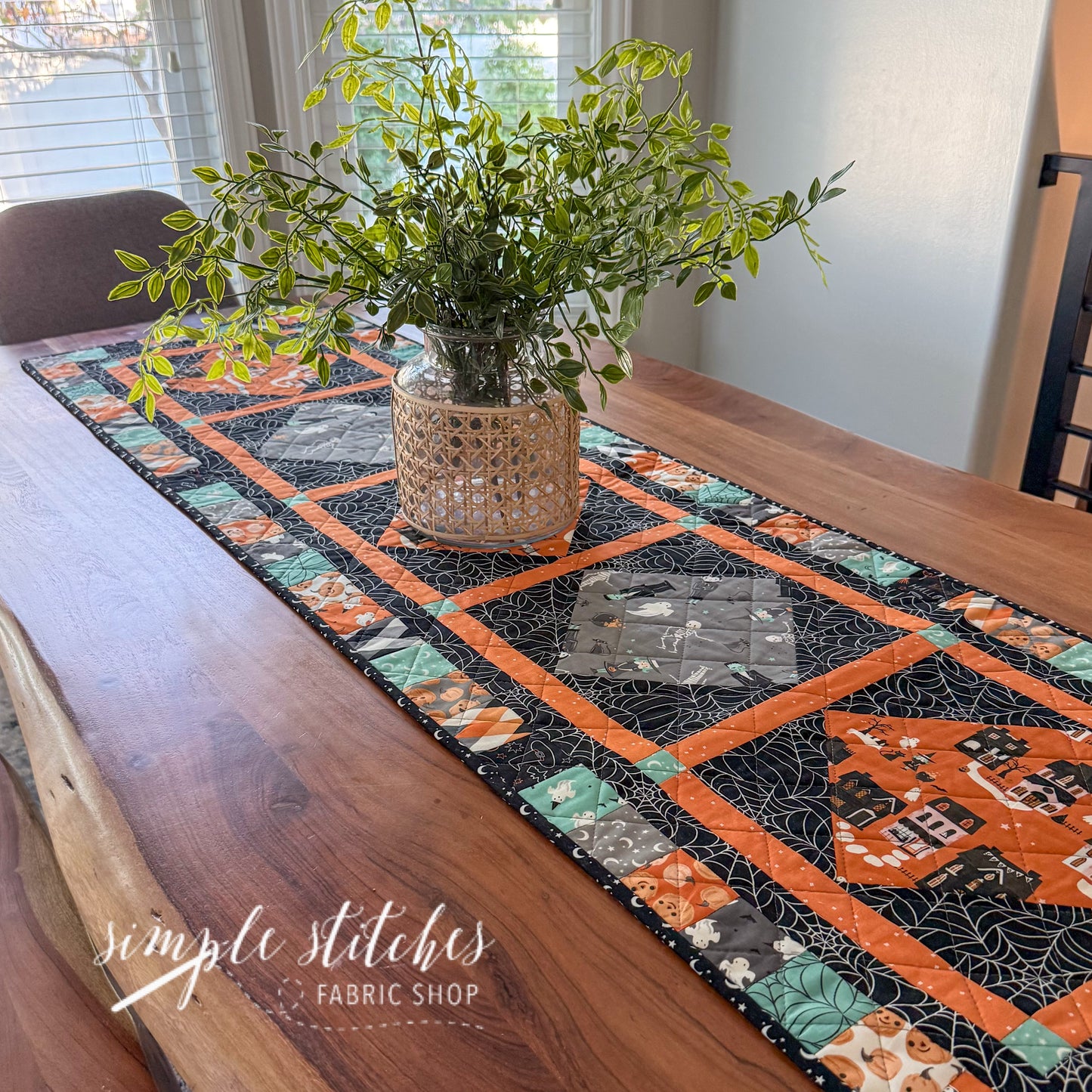 Spooky Hollow Runner Pattern