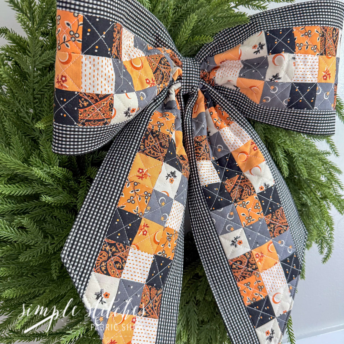 Vintage Charm Bow Pattern