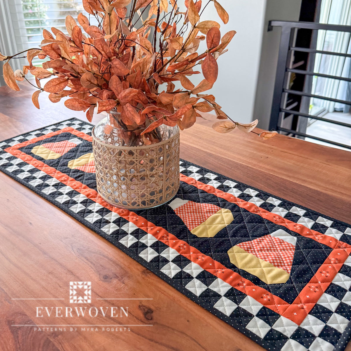 Candy Corn Season Runner & Pillow Pattern