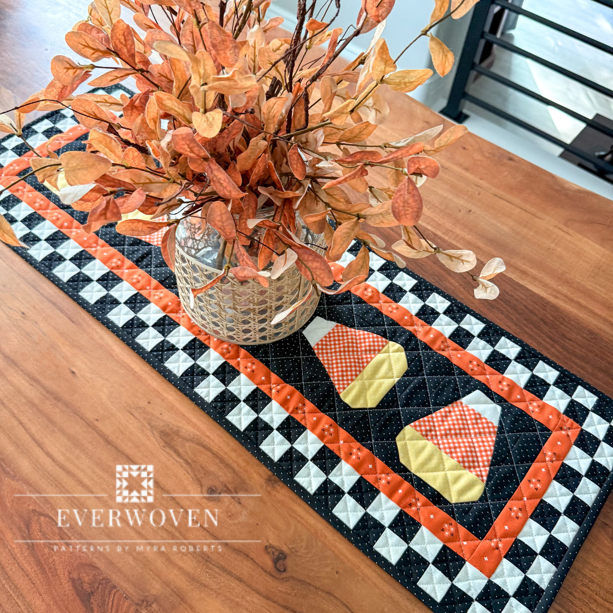 Candy Corn Season Runner & Pillow Pattern